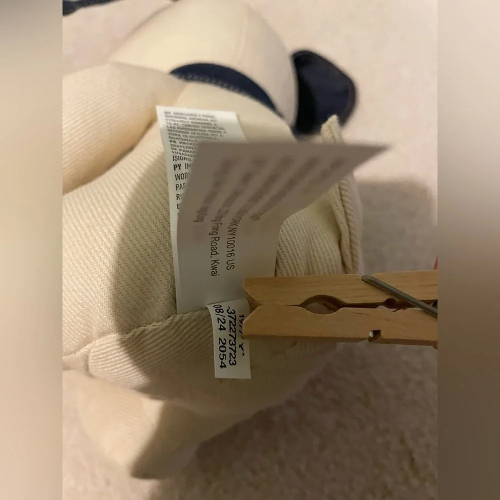 American Eagle “SNOOPY” limited edition plush NWT